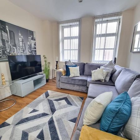 2 Bedroom - City Centre Location - Perfect For Family'S Bradford  Buitenkant foto