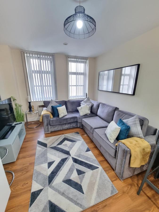 2 Bedroom - City Centre Location - Perfect For Family'S Bradford  Buitenkant foto